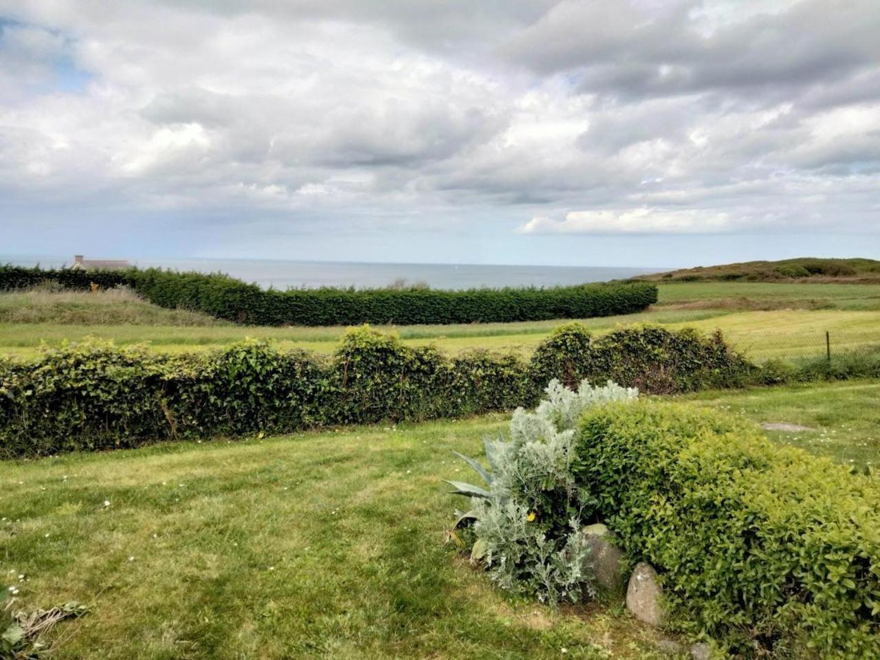 Bienvenue Au Studio L'Escale Bleue Avec Vue Mer Et Sur Le Cap Frehel Saint-Cast-le-Guildo Eksteriør bilde