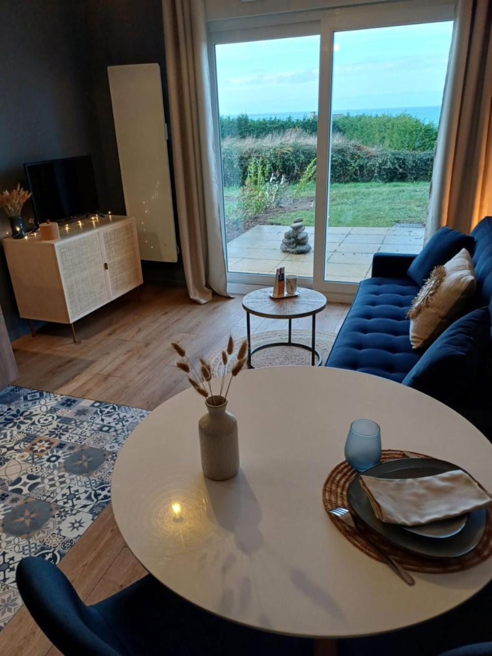 Bienvenue Au Studio L'Escale Bleue Avec Vue Mer Et Sur Le Cap Frehel Saint-Cast-le-Guildo Eksteriør bilde